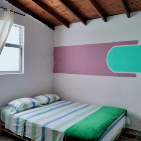 Hostal Rich 메딜린 외부 사진