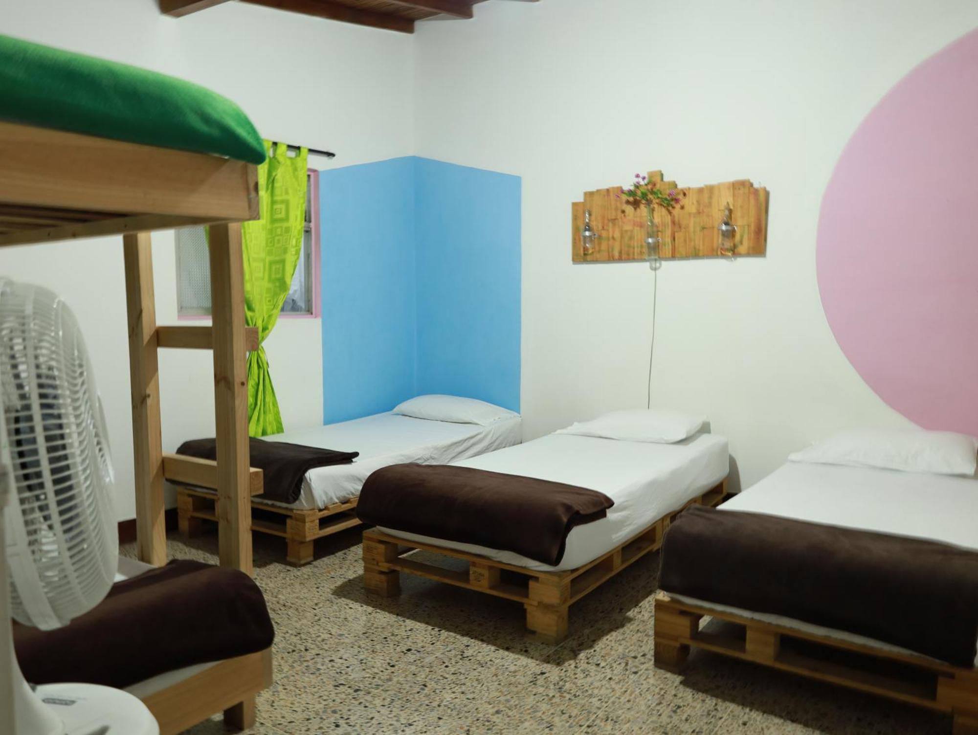 Hostal Rich 메딜린 외부 사진