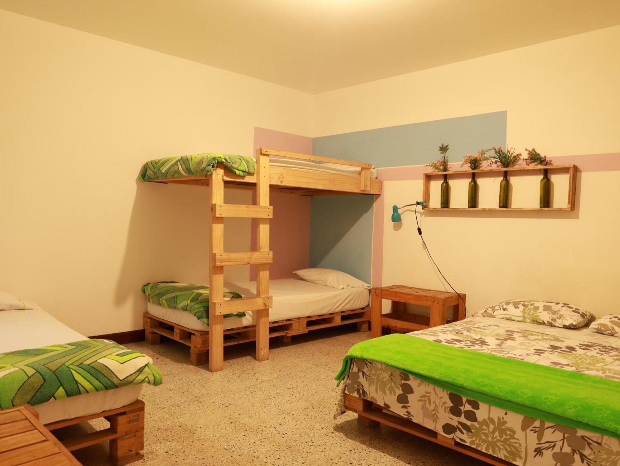 Hostal Rich 메딜린 외부 사진
