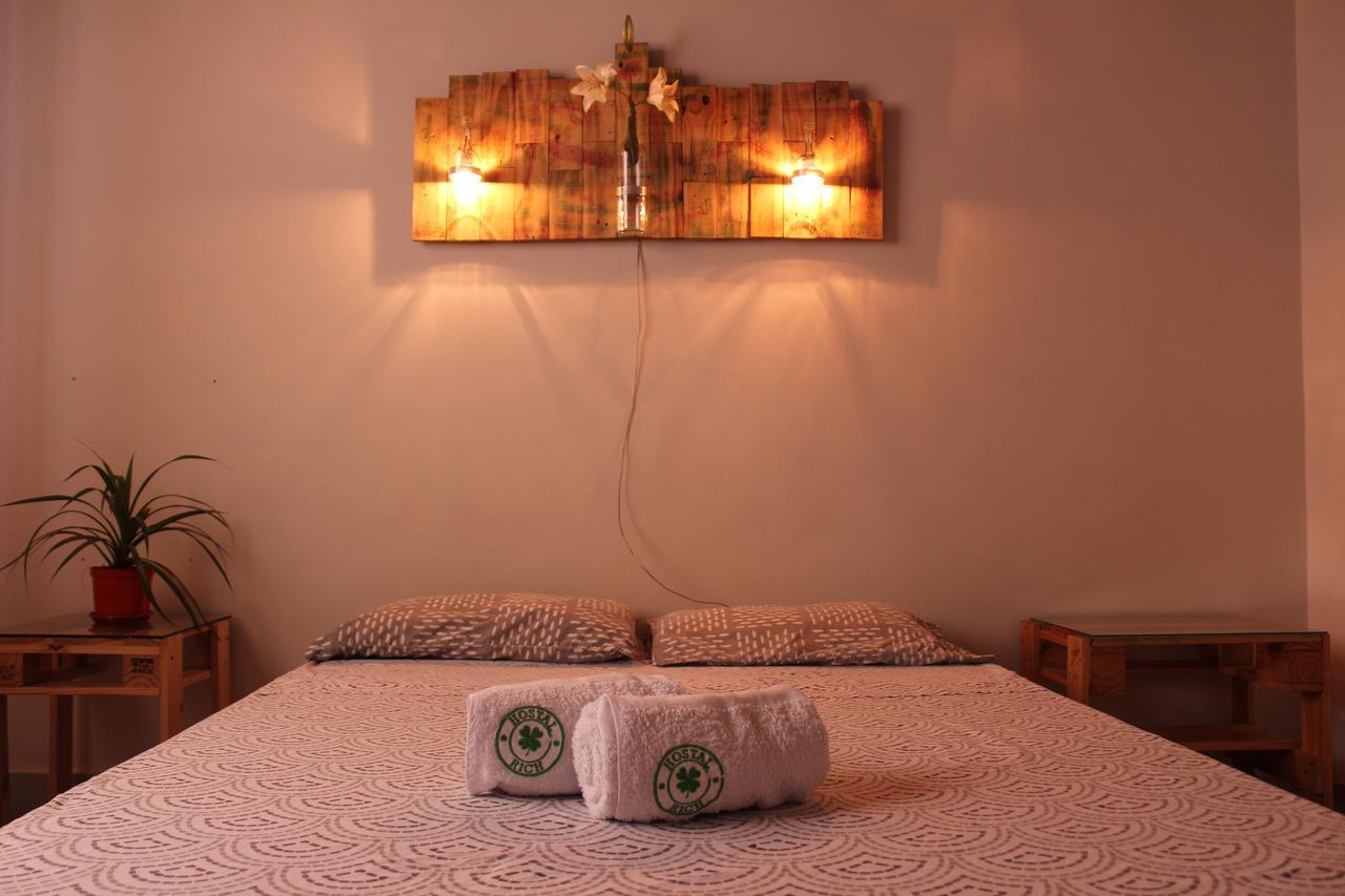 Hostal Rich 메딜린 외부 사진