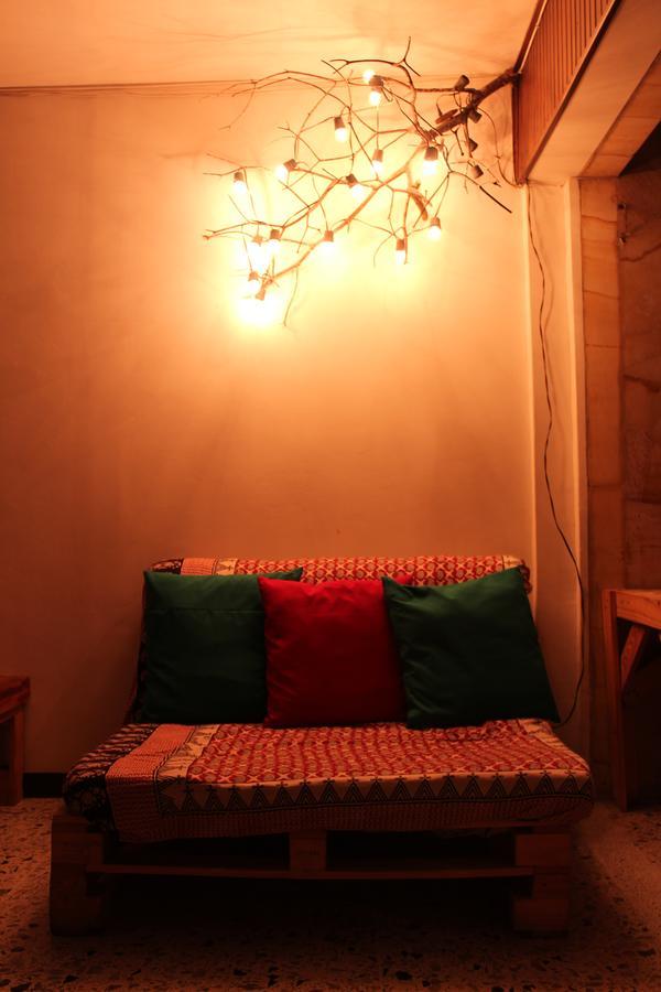 Hostal Rich 메딜린 외부 사진