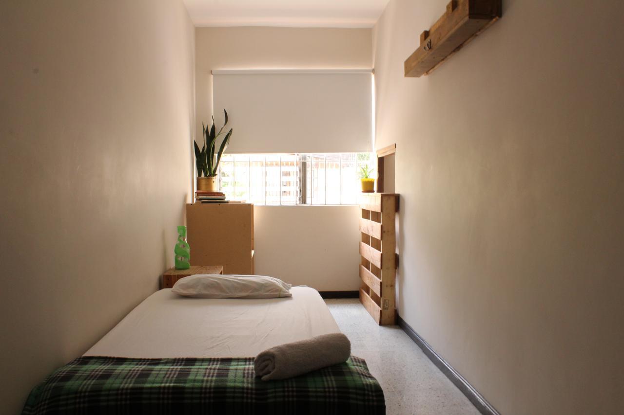Hostal Rich 메딜린 외부 사진