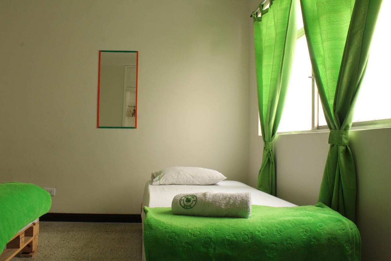 Hostal Rich 메딜린 외부 사진